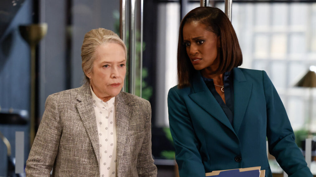Kathy Bates : date de première et bande-annonce du nouveau drame de CBS