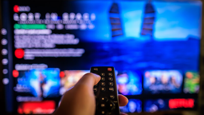 Netflix : Faut-il acheter maintenant qu’il est sous 1 000 $ ?