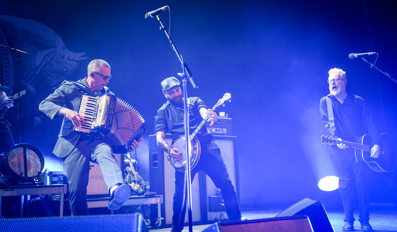 Flogging Molly annule sa tournée 2025 en raison de problèmes de santé de Dave King