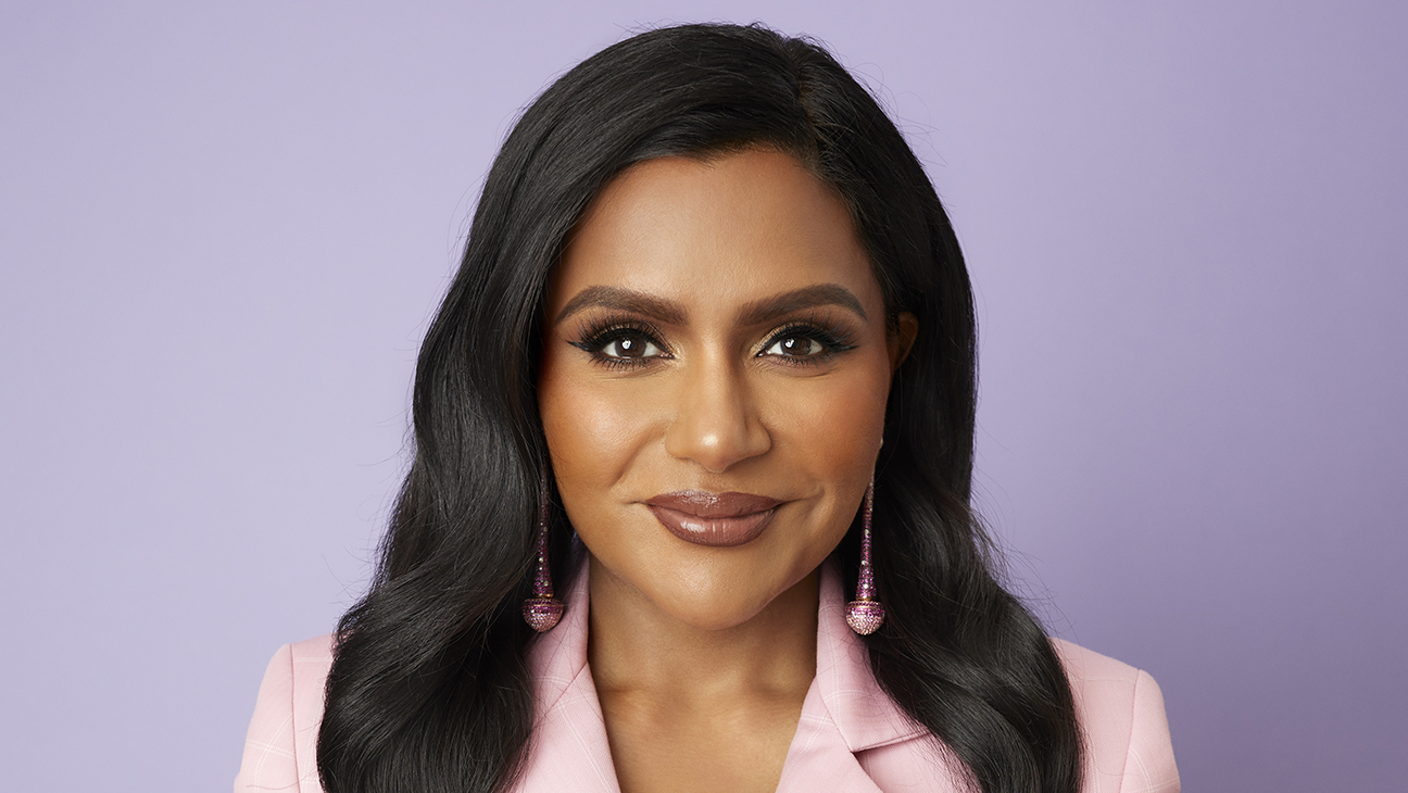 Mindy Kaling dévoile sa comédie ‘Not Suitable for Work’ sur Hulu