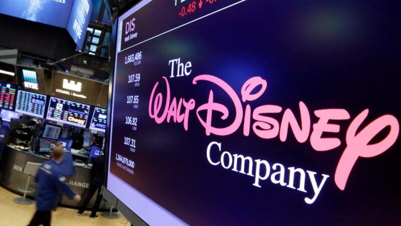 Réactions à une seule parole dans la pub Disney+ au Super Bowl