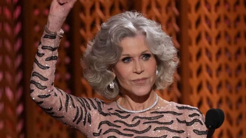 SAG Awards 2023 : Jane Fonda appelle à la résistance, les acteurs primés célèbrent la diversité