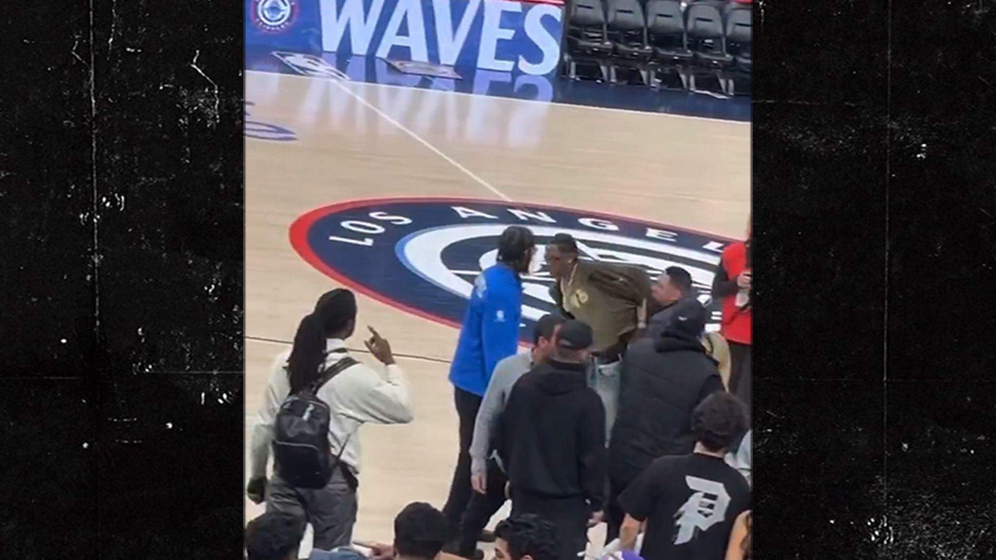 Travis Scott évincé par la sécurité après un match NBA à Los Angeles