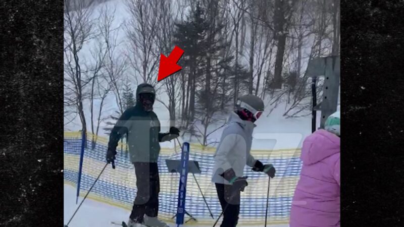 J.D. Vance appelé ‘marionnette de Poutine’ après un incident de ski au Vermont