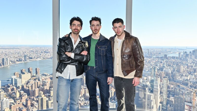 Jonas Brothers : lancement de leur tournée 2025 avec Marshmello et autres artistes