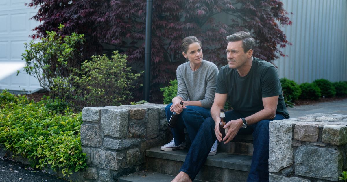 Première bande-annonce de ‘Your Friends & Neighbors’ avec Jon Hamm dans le rôle d’un voleur