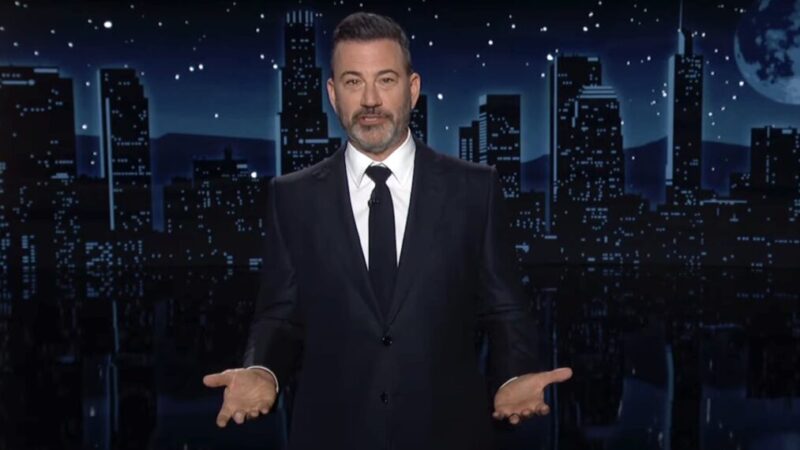 Jimmy Kimmel critique Trump pour avoir évité le retour des soldats tombés