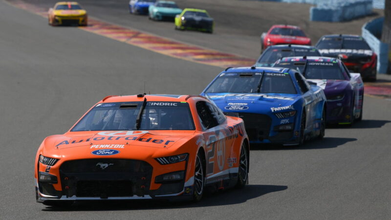NASCAR : un insider critique les fans pour leur hostilité envers Amazon Prime