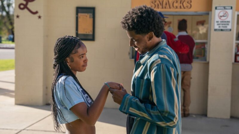 Les stars de ‘Forever’ de Netflix évoquent le tournage de scènes intimes