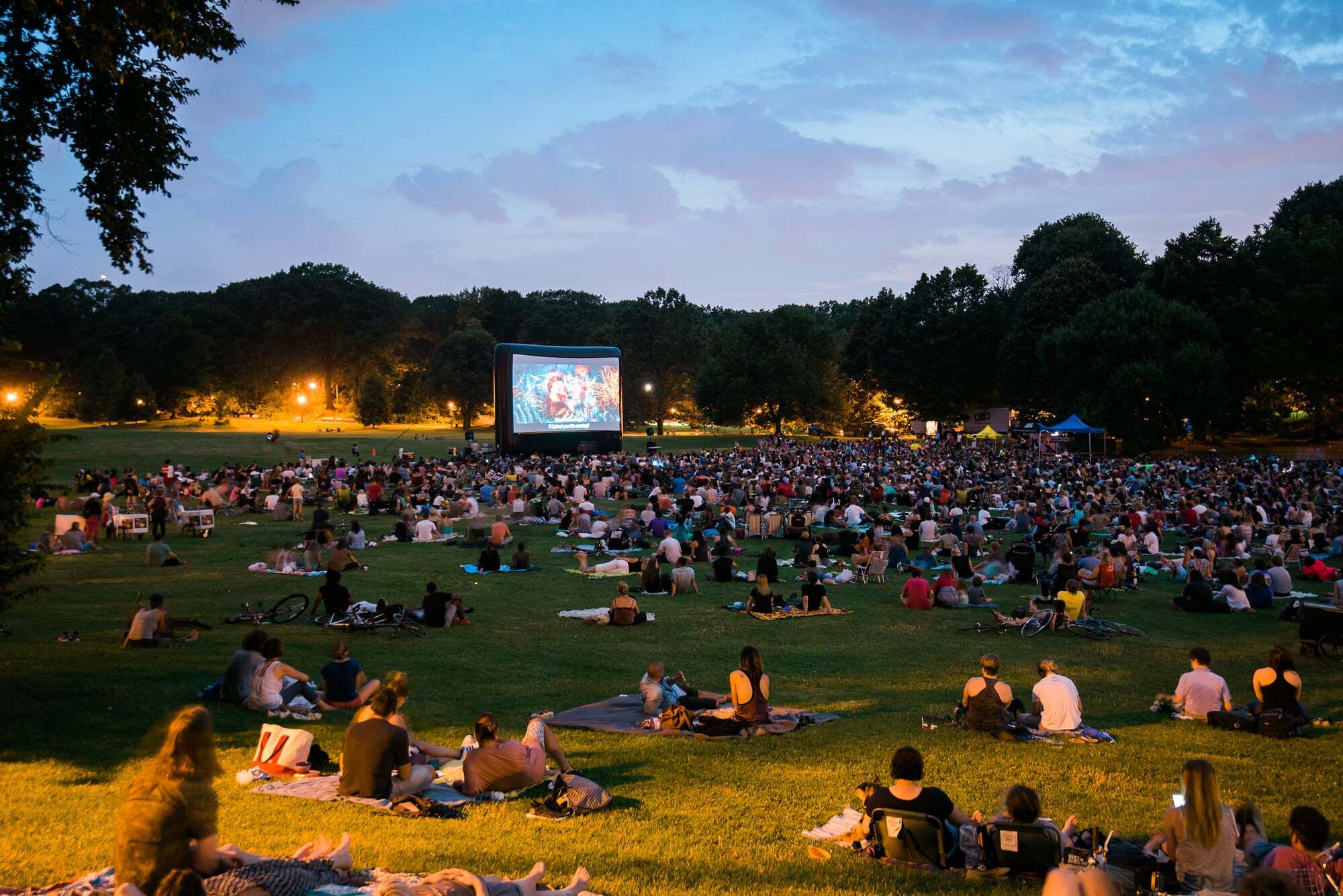 Projections de films en plein air à Brooklyn par Paramount+ cet été 2025