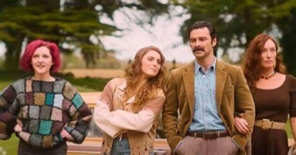 Rivals : le tournage de la saison 2 commence, la série de Hulu obtient des épisodes supplémentaires