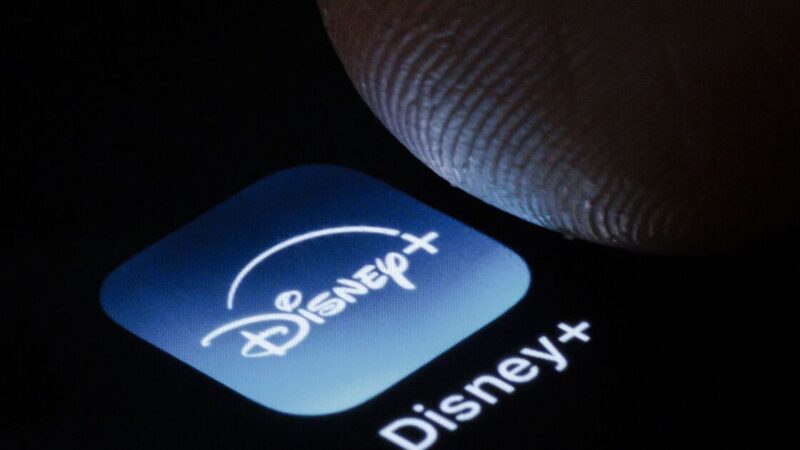 Un biopic exceptionnel de John Lennon émeut les spectateurs sur Disney+
