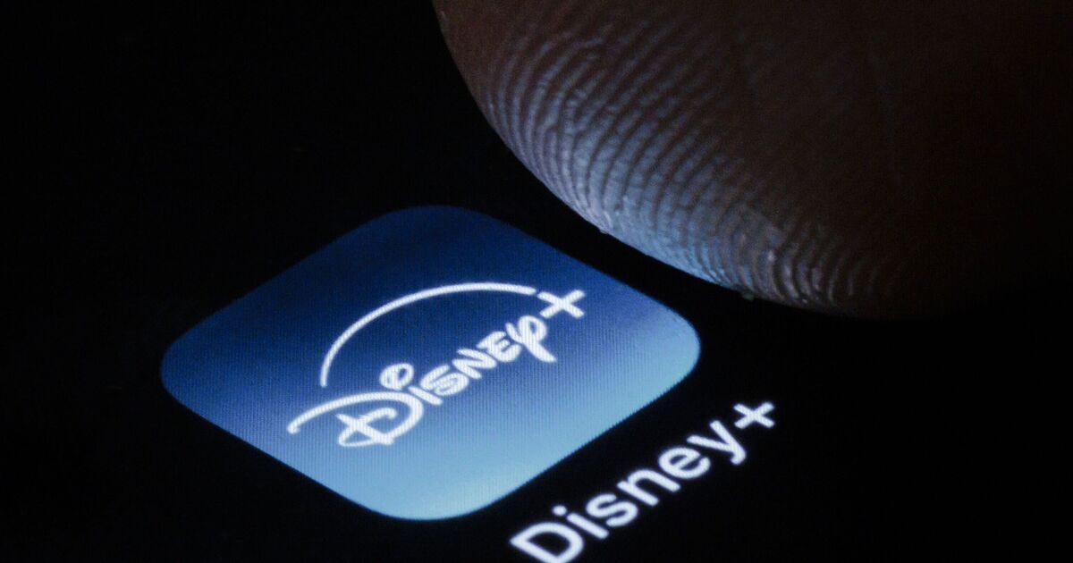 Un biopic exceptionnel de John Lennon émeut les spectateurs sur Disney+