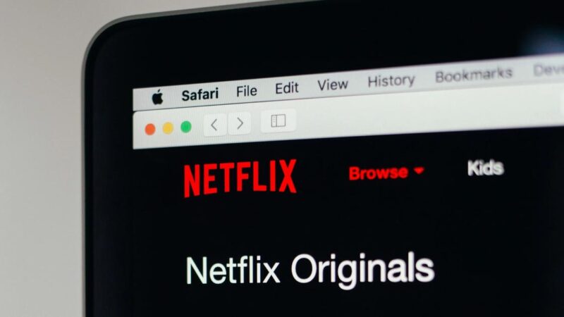 Netflix acquiert un pilote de Daily Beast dans la compétition avec YouTube
