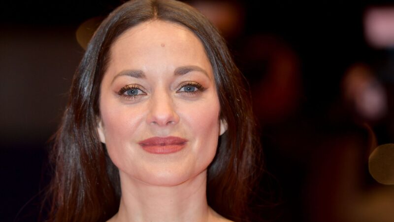 Apple TV+ dévoile Marion Cotillard dans le rôle de Celine Dumont pour la saison 4 de The Morning Show