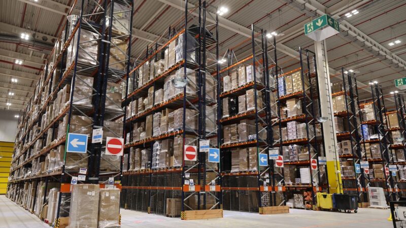 Événement de ventes record chez Amazon cet été, avec nouveautés robotique et cinéma