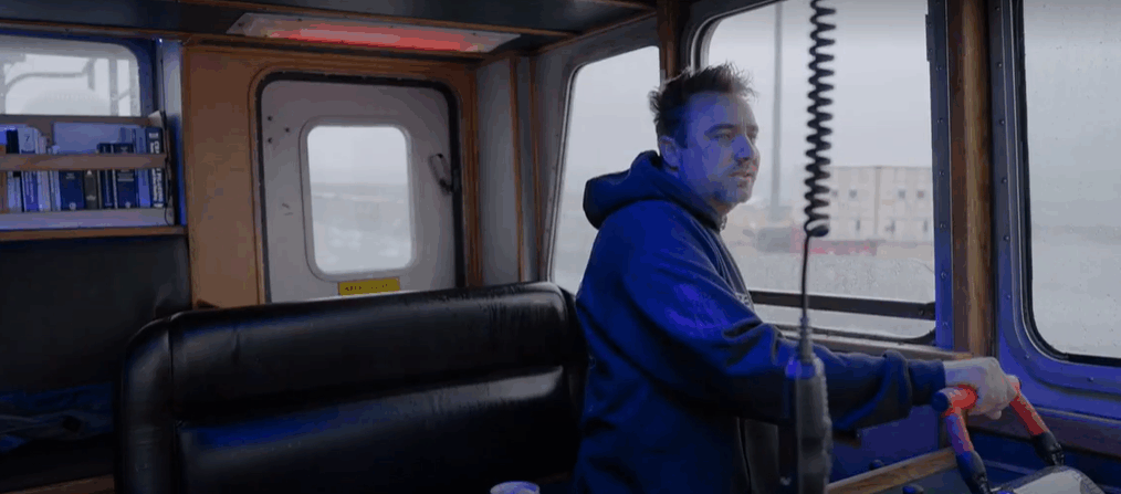 Jake Anderson en danger lors du début dramatique de la saison 21