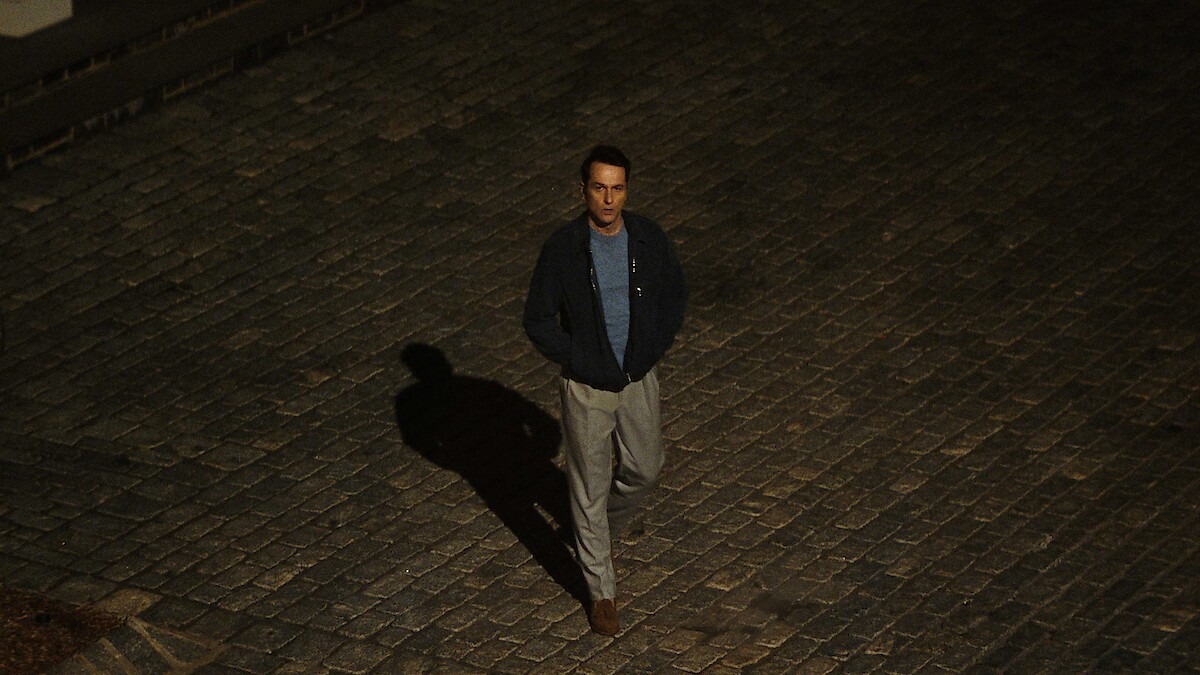 Netflix annonce la date de sortie et les photos de ‘The Beast in Me’ avec Claire Danes et Matthew Rhys