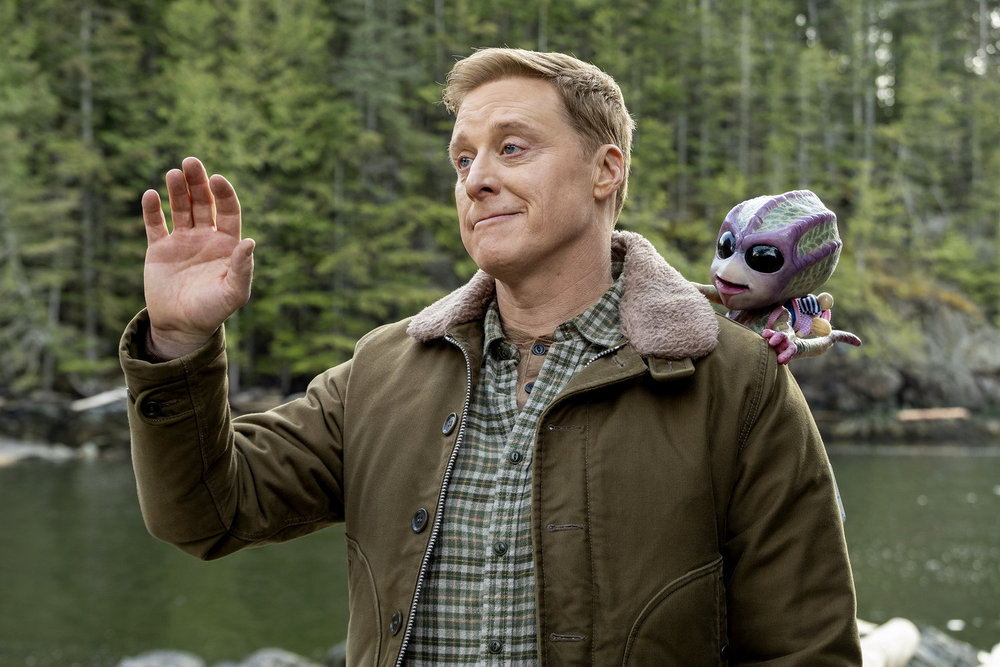 Resident Alien : Alan Tudyk et le créateur ouverts à un film de réunion