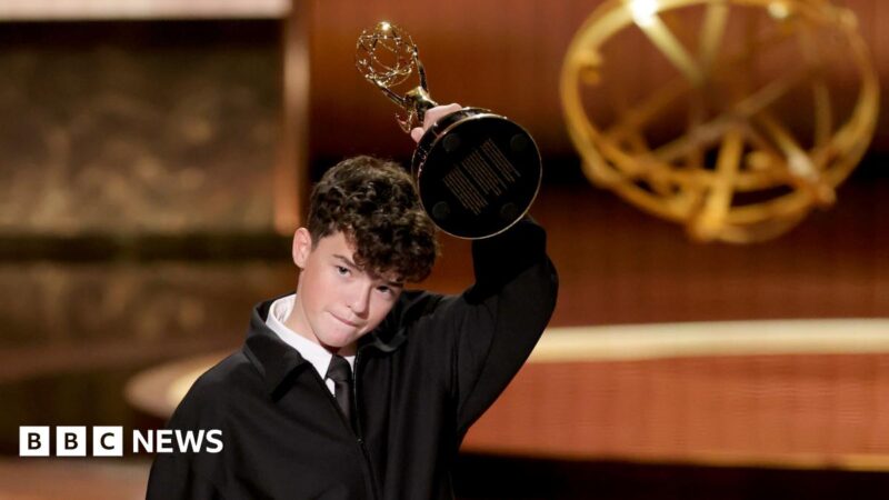 Emmy Awards 2025 : Adolescence, The Studio et The Pitt en tête des nominations