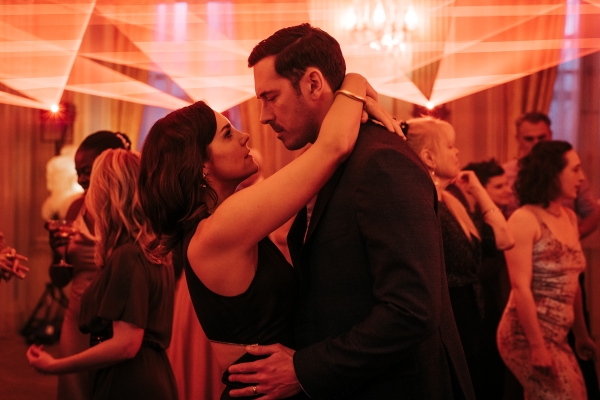 Retrouvailles : la saison 2 de ‘The Couple Next Door’ arrive sur Starz