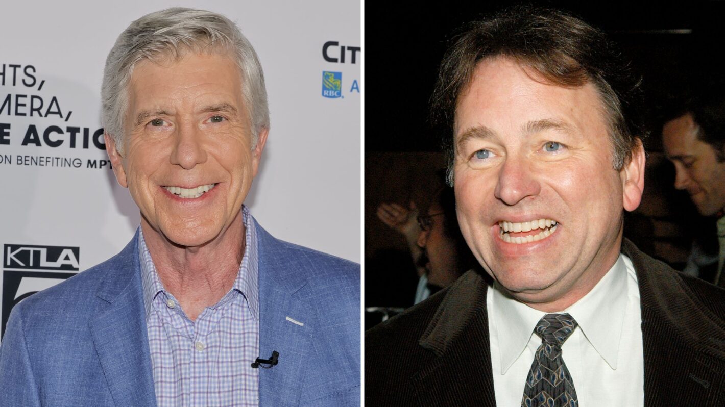 Tom Bergeron évoque son amitié avec John Ritter et révèle son affection pour lui