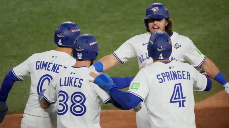 Addison Barger réussit un grand slam lors du match 1 des World Series