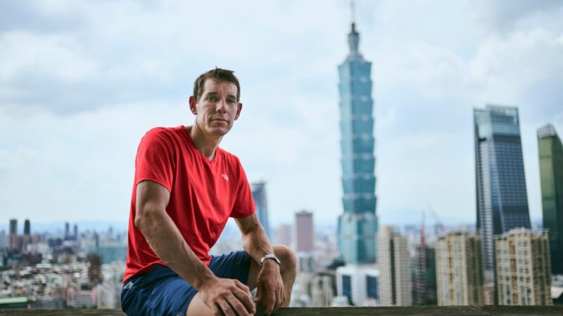 Alex Honnold escalade Taipei 101 en direct sur Netflix en 2026