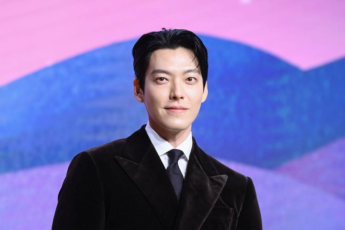 Kim Woo-bin s’entraîne en arabe pour son rôle dans ‘Genie, Make a Wish’ sur Netflix