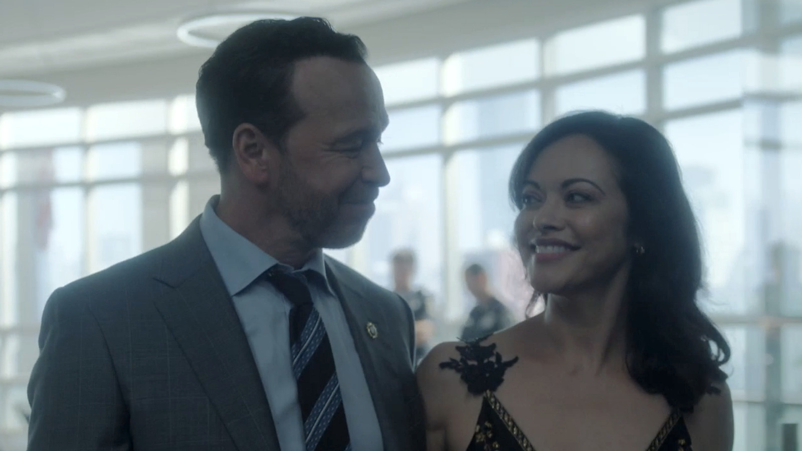 Danny et Baez se retrouvent dans l’épisode 3 de la saison 1