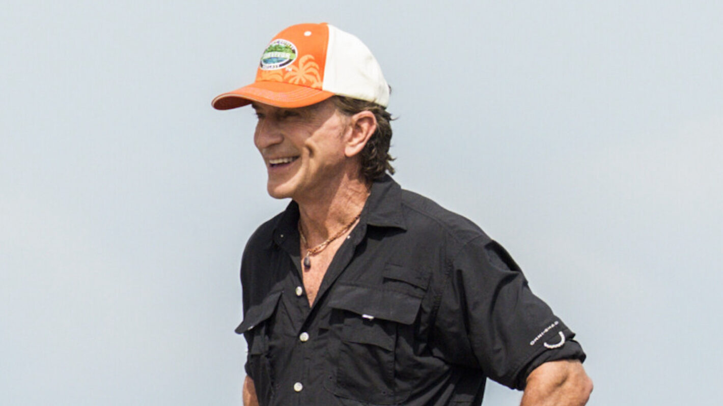 Jeff Probst face à la panique après le faux idole : élimination surprise