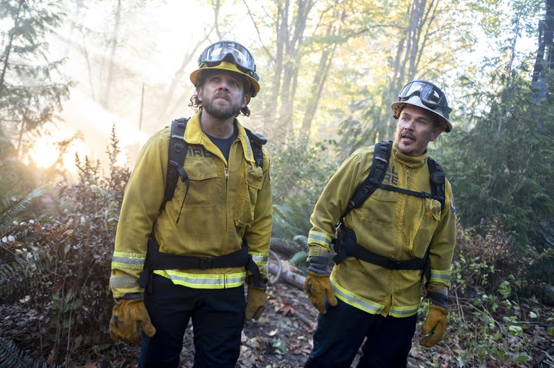 Fire Country : Tia Napolitano explique les thèmes de la saison 4 et ce que l’avenir réserve.