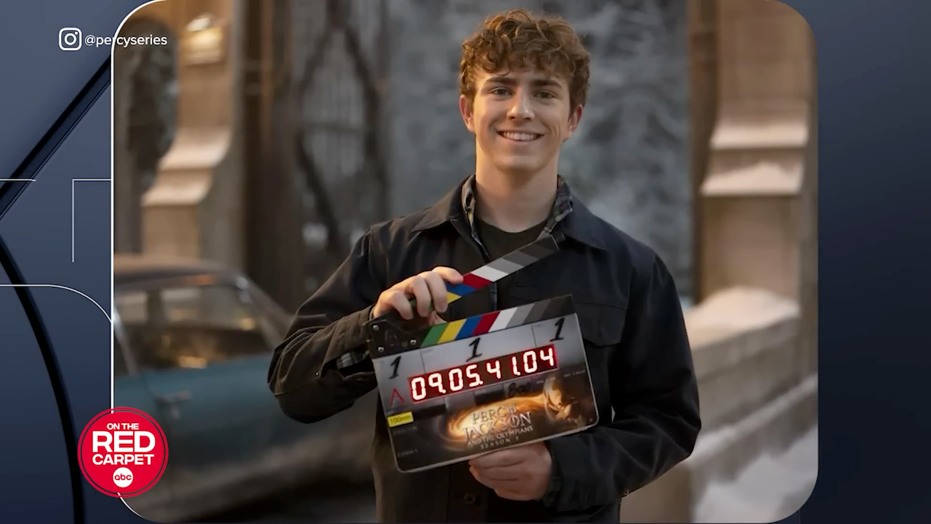 Percy Jackson and the Olympians : Découvrez les coulisses dans le dernier épisode d’On The Red Carpet.