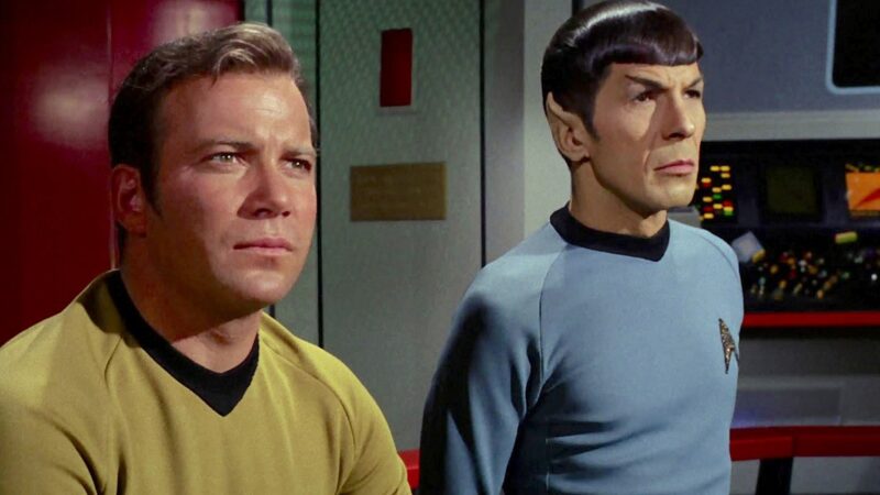 Star Trek : Les 10 séries sci-fi incontournables à découvrir après voyager dans l’univers.