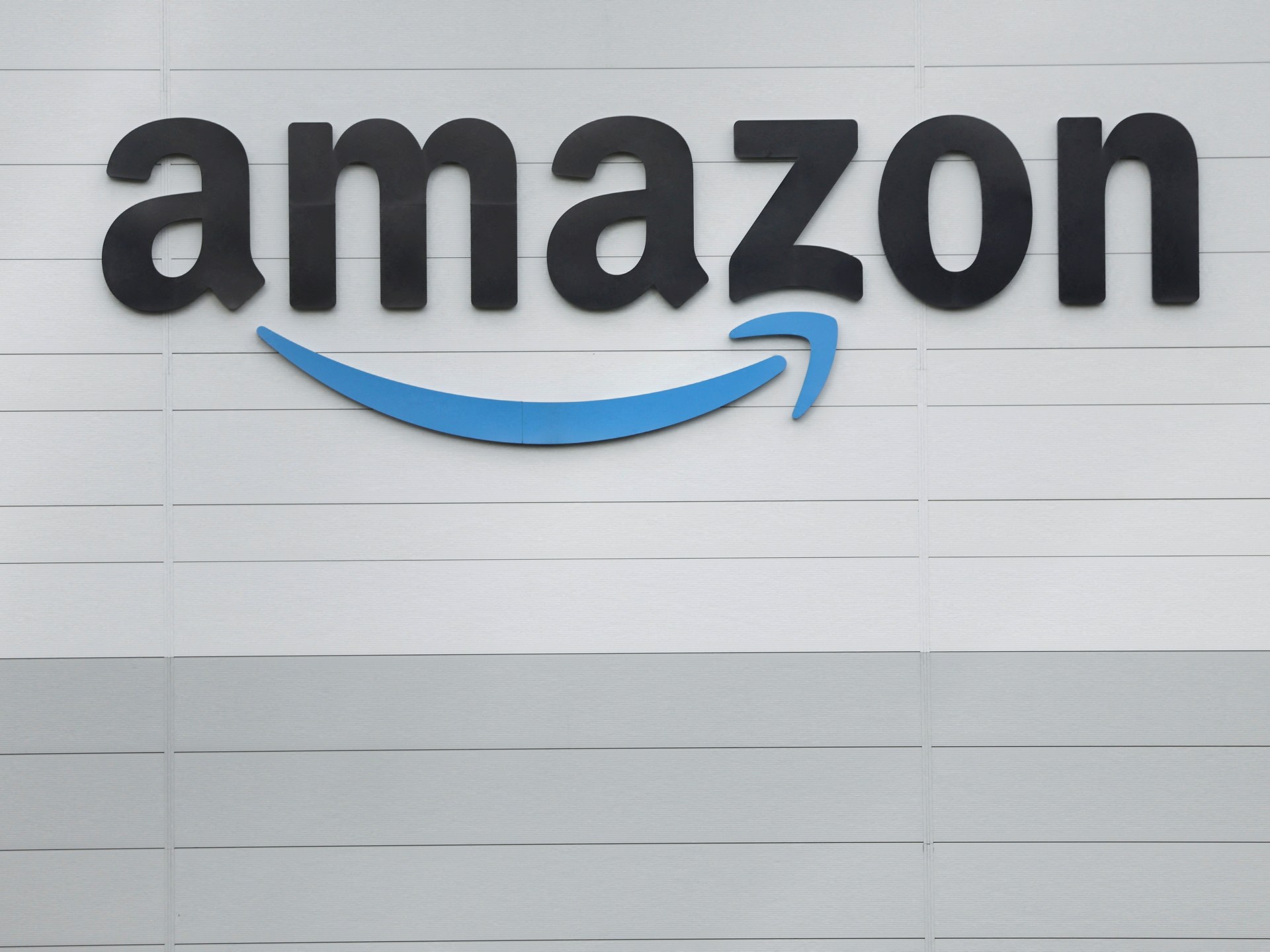 Amazon : Les coupes massives d’emplois liées à l’essor de l’IA, ce que cela implique.
