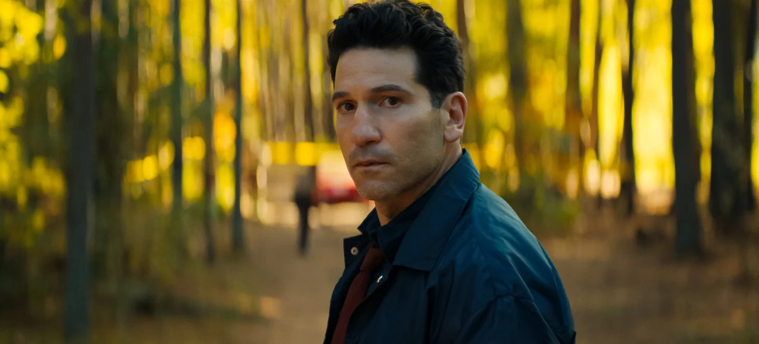 Netflix’s Tessa Thompson et Jon Bernthal : Ce que révèle le mystère qui ne trouve jamais son rythme.