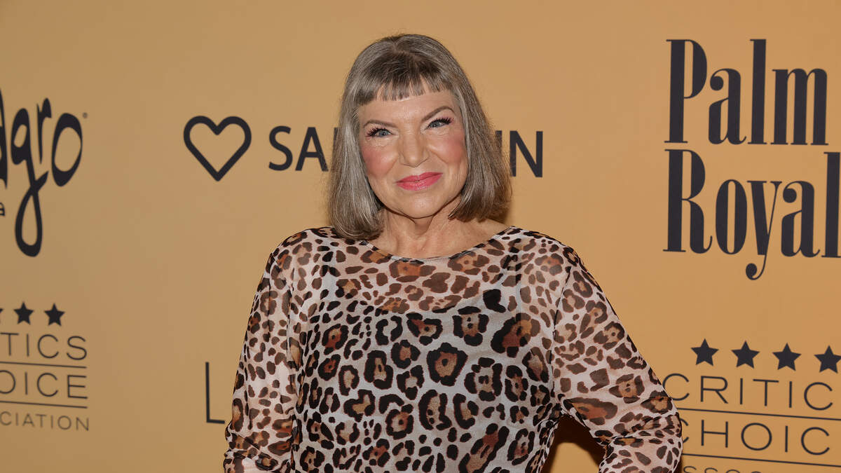 Palm Royale : Mindy Cohn évoque sa résilience et les coulisses de la série