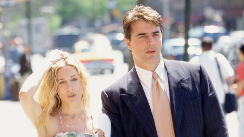 Sex and the City : Chris Noth explique pourquoi il n’est pas ami avec Sarah Jessica Parker.