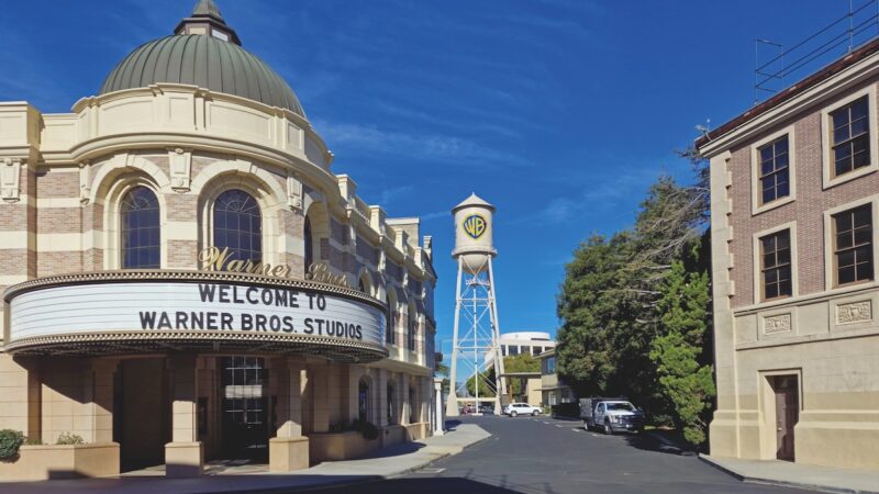 Paramount : Les enjeux montent dans la bataille contre Warner Bros, ce que cela implique pour les films à venir.