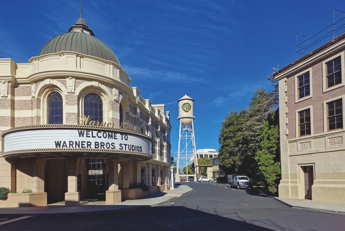 Paramount : Les enjeux montent dans la bataille contre Warner Bros, ce que cela implique pour les films à venir.