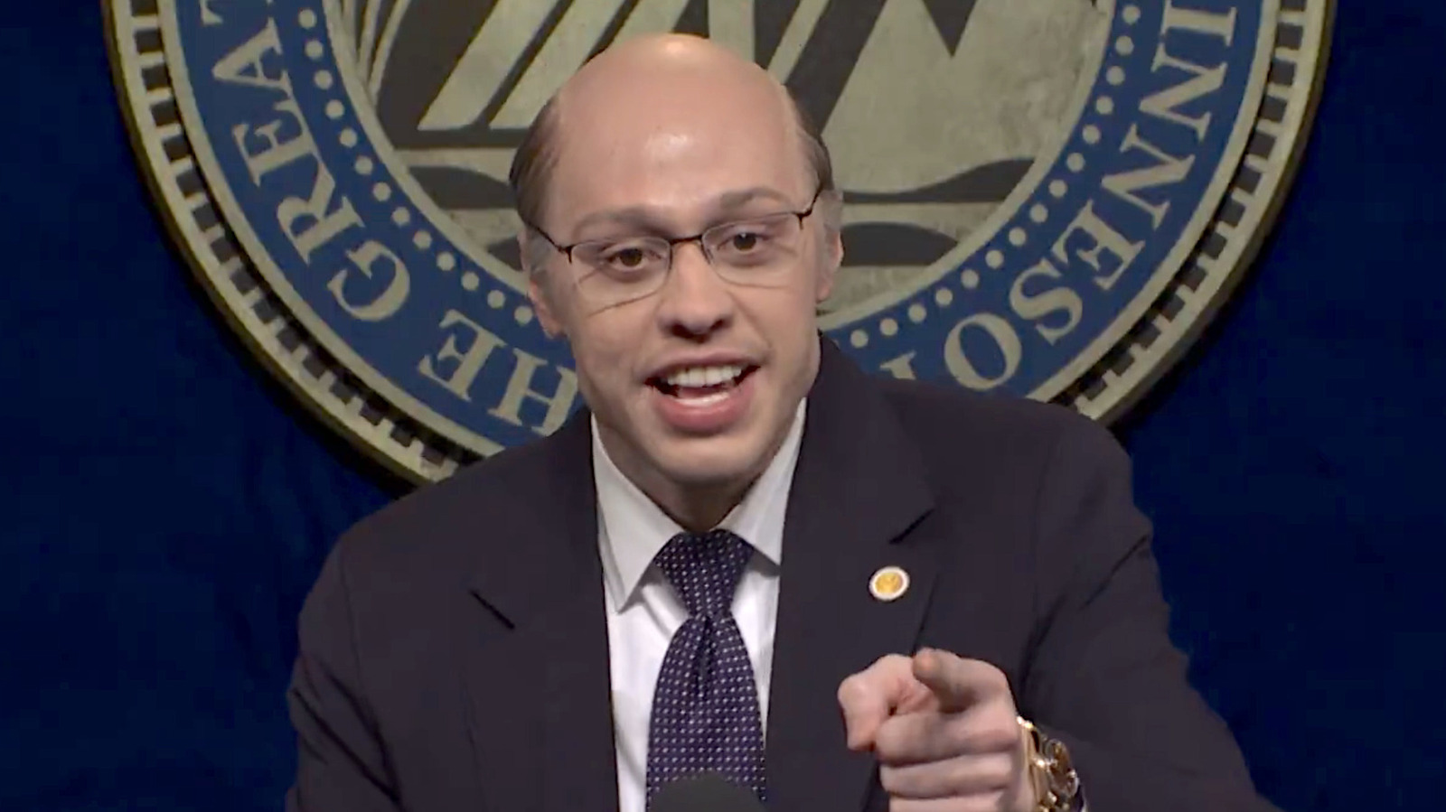 Saturday Night Live : Le retour de Pete Davidson dans le rôle du Czar des frontières de Trump, tout ce qu’il faut savoir.
