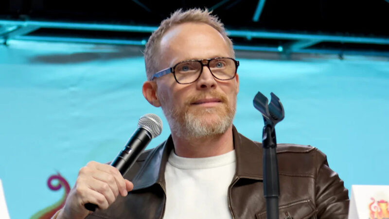 The Crown : Pourquoi Paul Bettany s’est retiré du casting, ce que l’on sait.