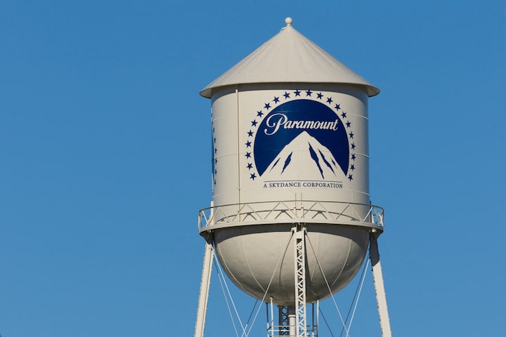 Warner Bros : Ce que révèle la bataille d’enchères face à Paramount et Netflix.