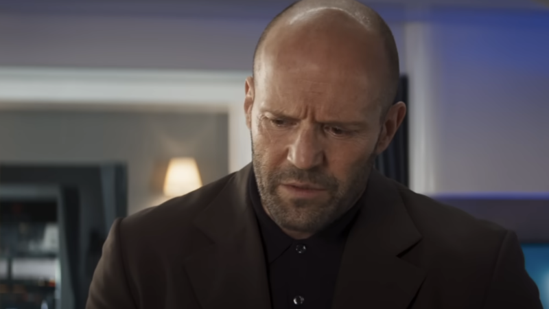 Jason Statham’s Spy Movie : Découvrez pourquoi ce film brillant est passé inaperçu sur Amazon Prime.