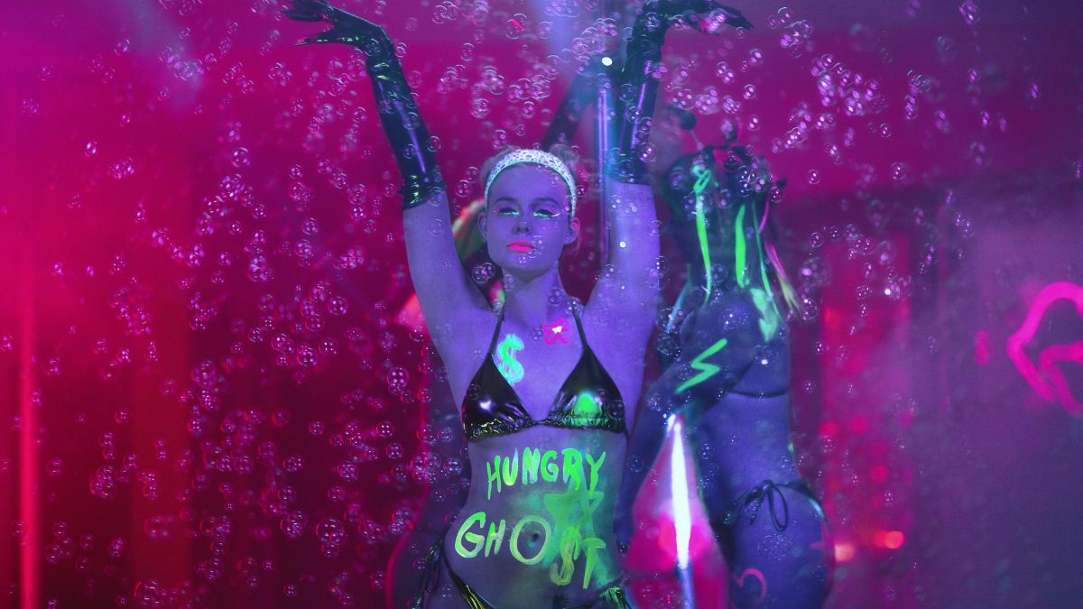 Margo’s Got Money Troubles : Critique de la série Apple mettant en vedette Elle Fanning.