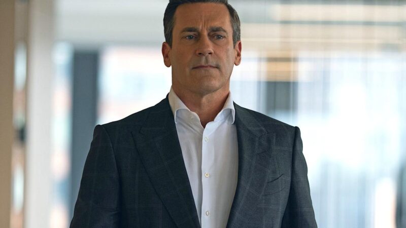Your Friends & Neighbors : Jon Hamm révèle la Real Housewife qu’il souhaite inviter et sa réponse !