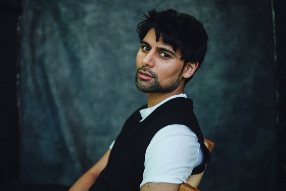 Lessons in Pretending : Antonio Aakeel, star de Slow Horses, signe sa première réalisation avec ce court-métrage.