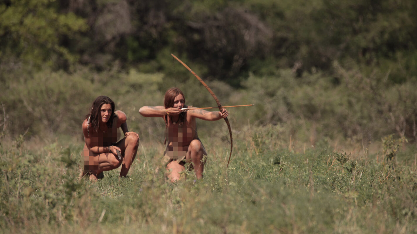 Naked and Afraid : Comment l’émission de Discovery censure la nudité, explications et détails.