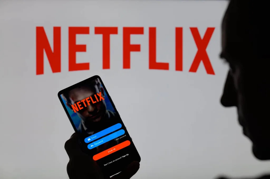 Netflix Watches You : La plainte révèle des accusations de surveillance des utilisateurs.