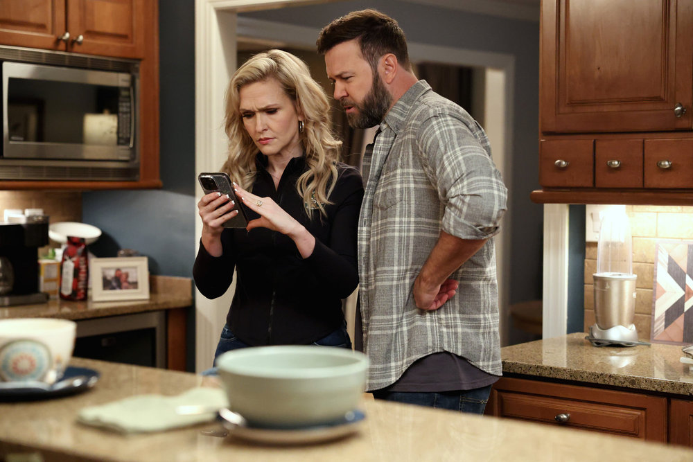 Stumble : Annulation de la sitcom cheerleading de NBC, ce que cela signifie pour les fans.
